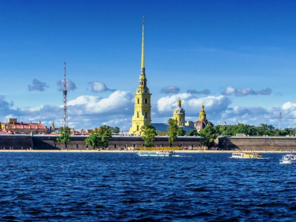 Pháo đài Peter và Paul St. Petersburg có gì? Lịch sử và nhà thờ