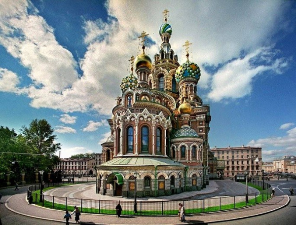 Nhà thờ Máu Đổ St. Petersburg đẹp cỡ nào?
