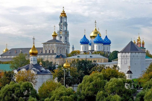 Sergiev Posad có gì? Tu viện Trinity Lavra nổi tiếng của Vòng Vàng Nga